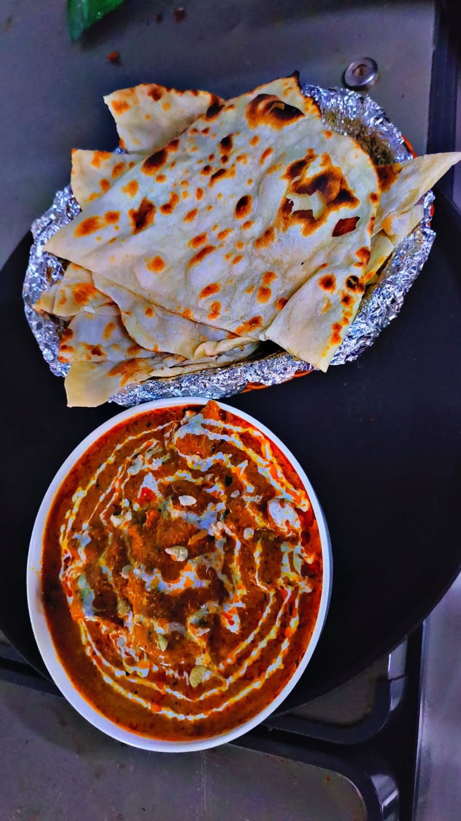 Butter chicken bone less with naan